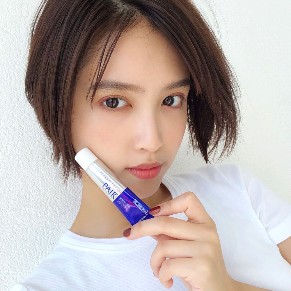 LION Pair Acne Cream W