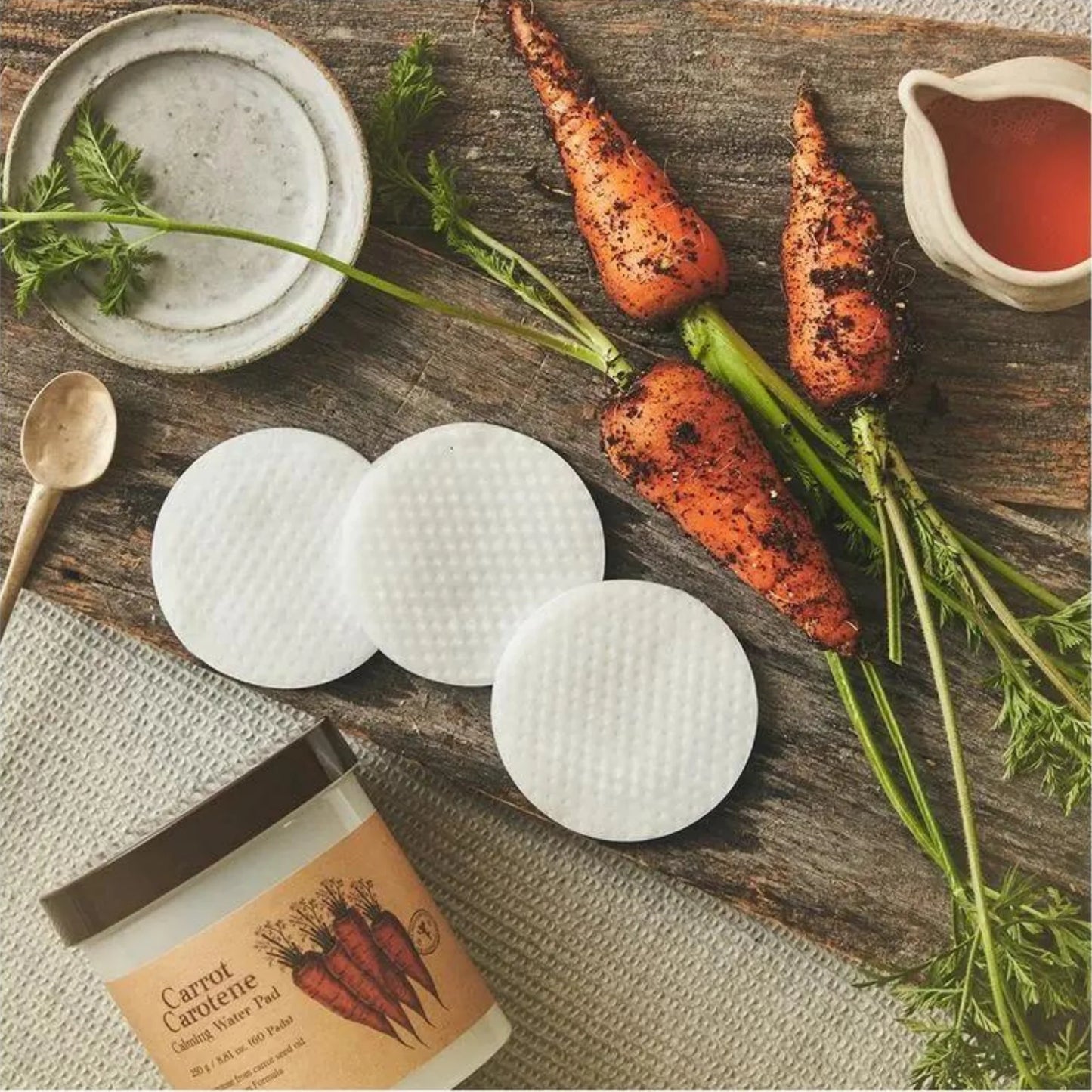 SKINFOOD Carrot Carotene Calming Water Pad